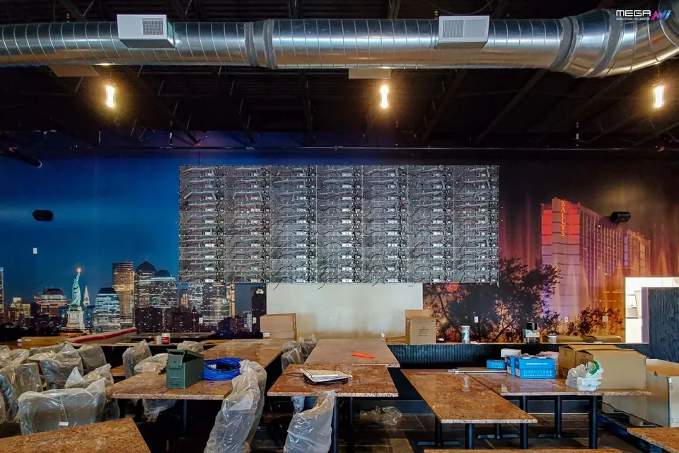 Cities Bar & Grill, project photograph 6