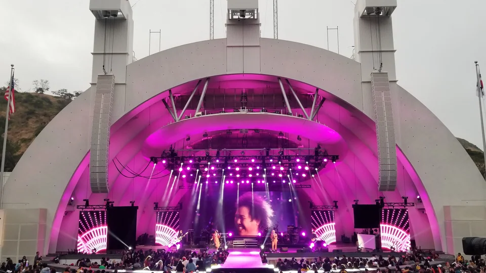 A closer view of the illuminated shell and stage displays.